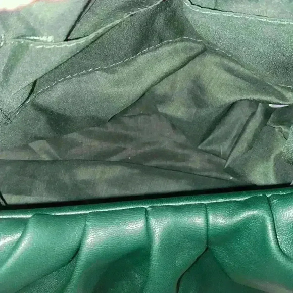 Designer inspired faux leather handbag - Picture 2 of 5